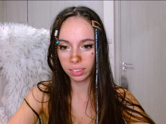 cutedayna live cam on BongaCams