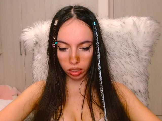 cutedayna live cam on BongaCams