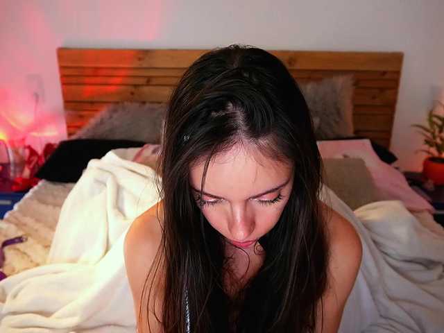cutedayna live cam on BongaCams