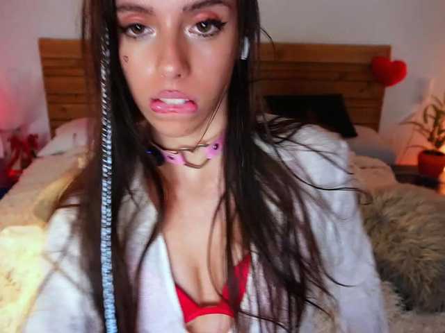 cutedayna live cam on BongaCams