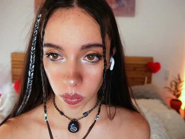 cutedayna live cam on BongaCams