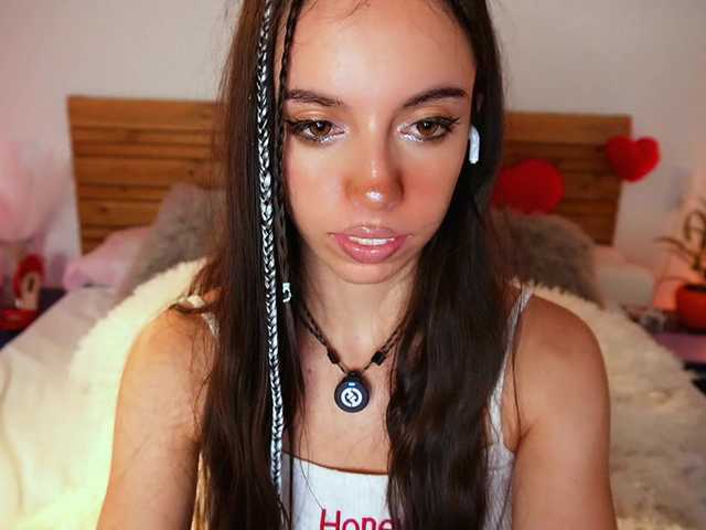 cutedayna live cam on BongaCams