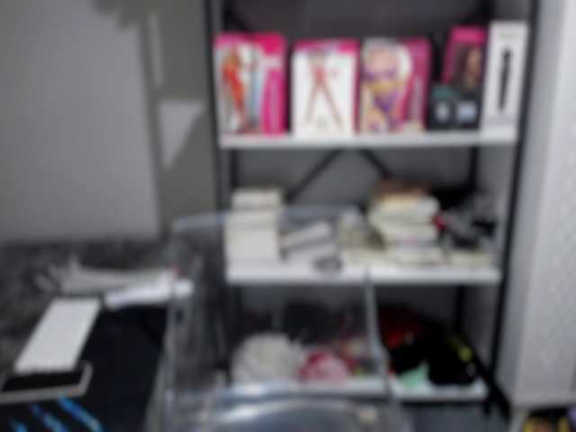 Bisexyeliz35