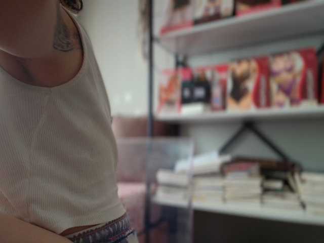 Bisexyeliz35