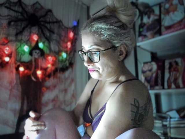 Bisexyeliz35
