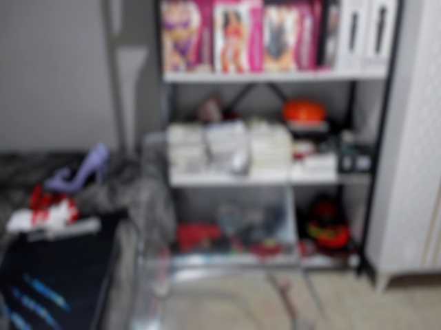Bisexyeliz35 live cam on BongaCams
