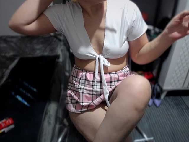 Bisexyeliz35 live cam on BongaCams