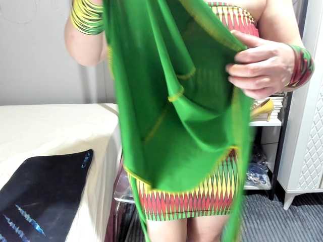 Bisexyeliz35 live cam on BongaCams