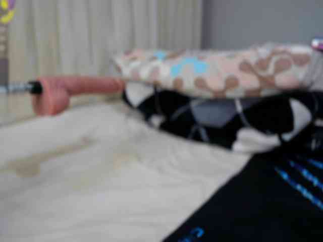 Bisexyeliz35 webcam
