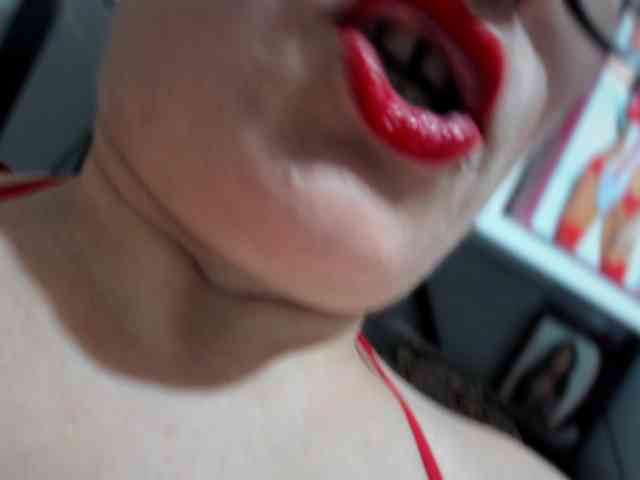 Bisexyeliz35 webcam