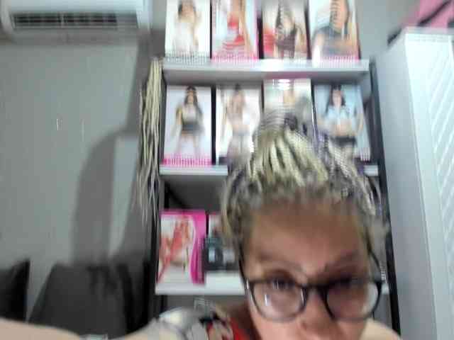 Bisexyeliz35