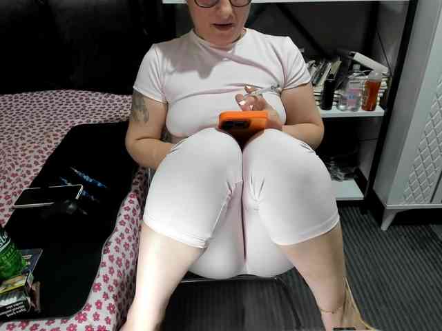 Bisexyeliz35 webcam