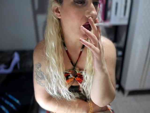 Model: Bisexyeliz35