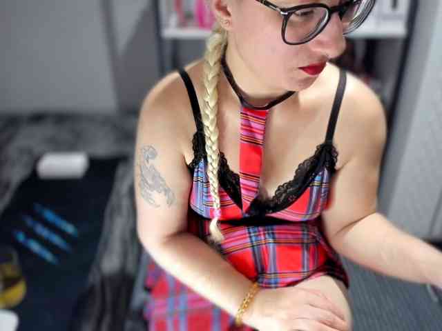 Bisexyeliz35