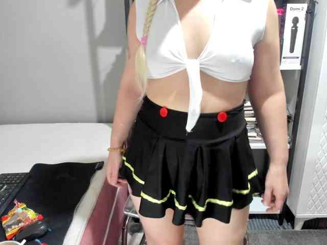 Bisexyeliz35 webcam