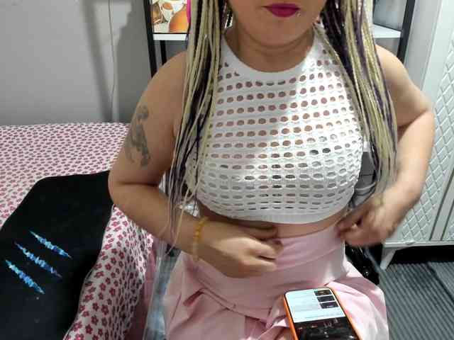 Bisexyeliz35 webcam