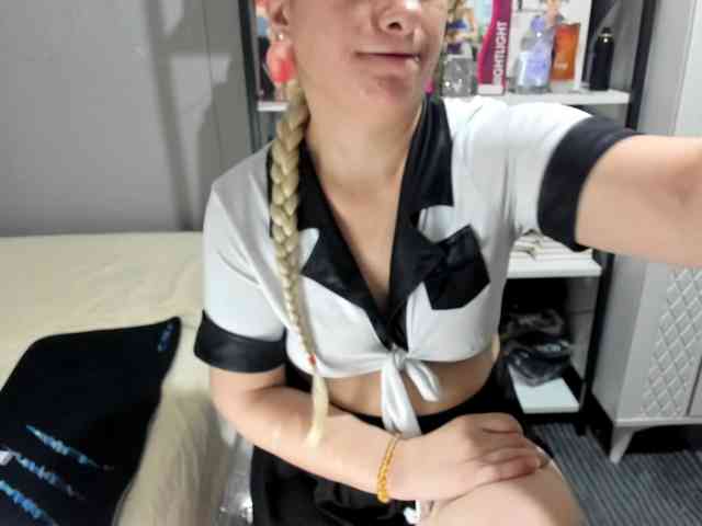 Bisexyeliz35