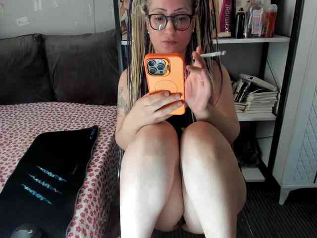 Bisexyeliz35 webcam