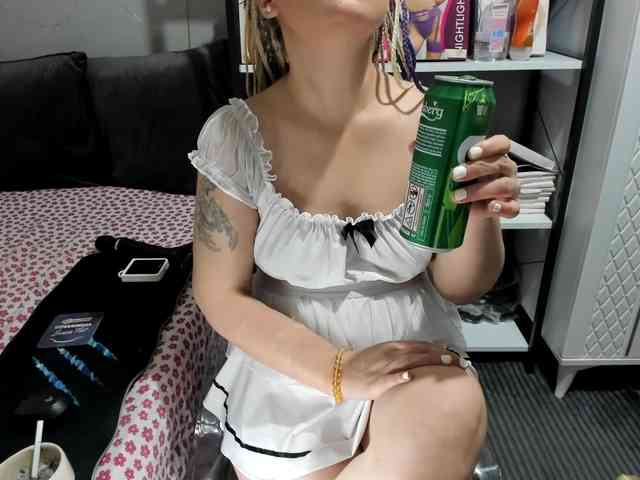 Bisexyeliz35 webcam