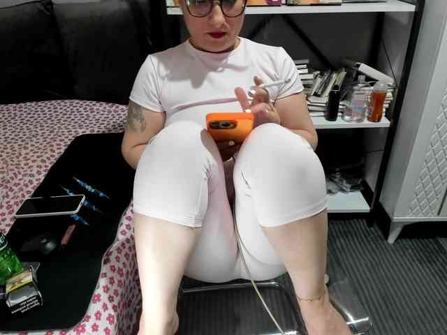 Bisexyeliz35 webcam