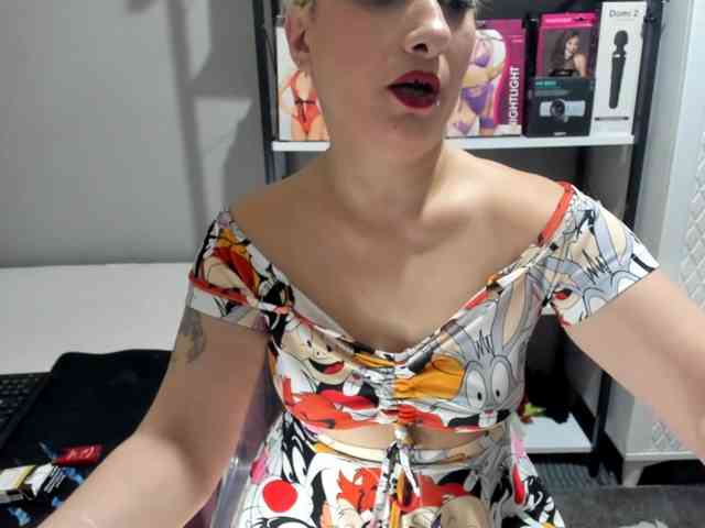 Bisexyeliz35