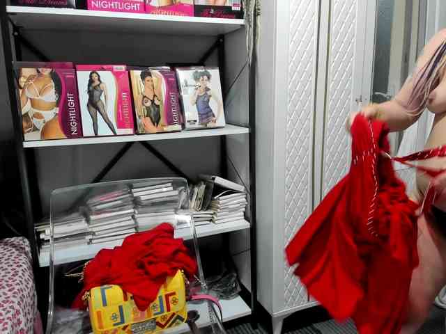 Bisexyeliz35 webcam