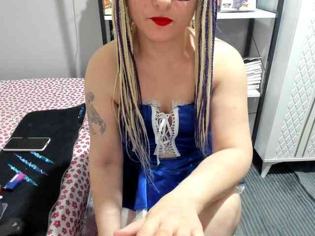 Bisexyeliz35 webcam