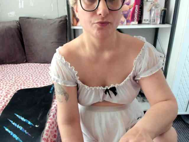 Bisexyeliz35