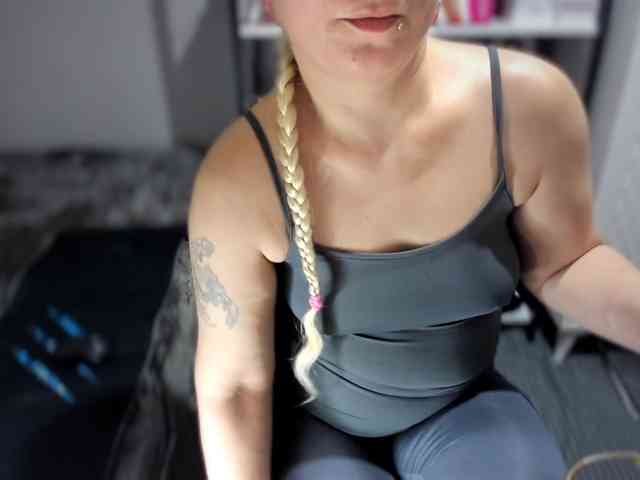 Bisexyeliz35