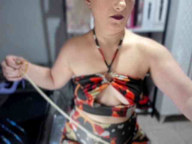 Modelo: Bisexyeliz35