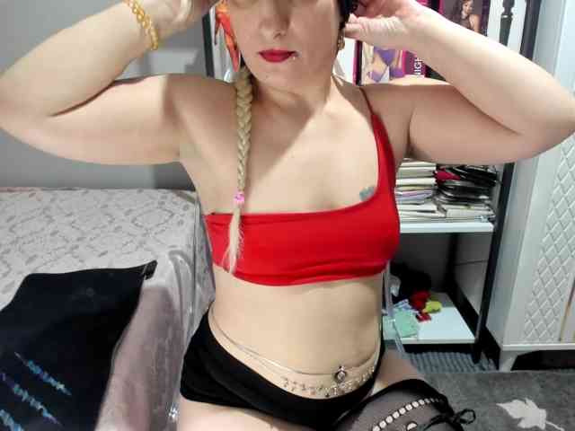 Bisexyeliz35 webcam
