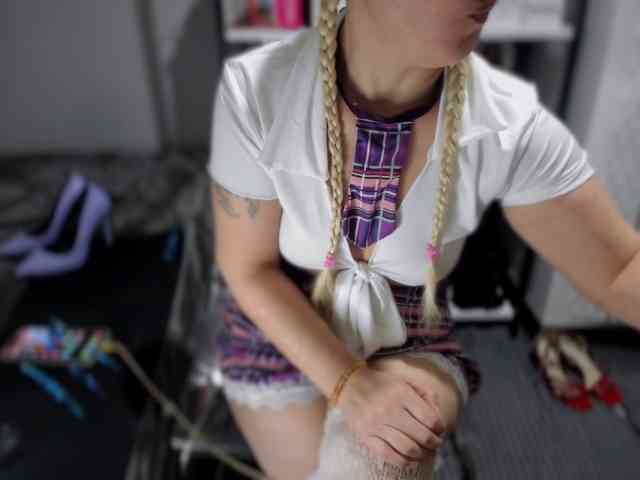 Bisexyeliz35