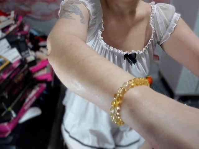 Bisexyeliz35