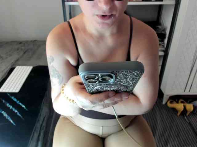 Bisexyeliz35