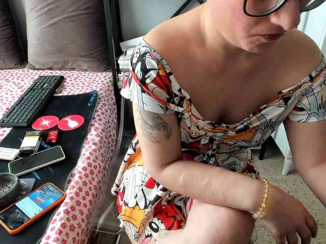 Bisexyeliz35
