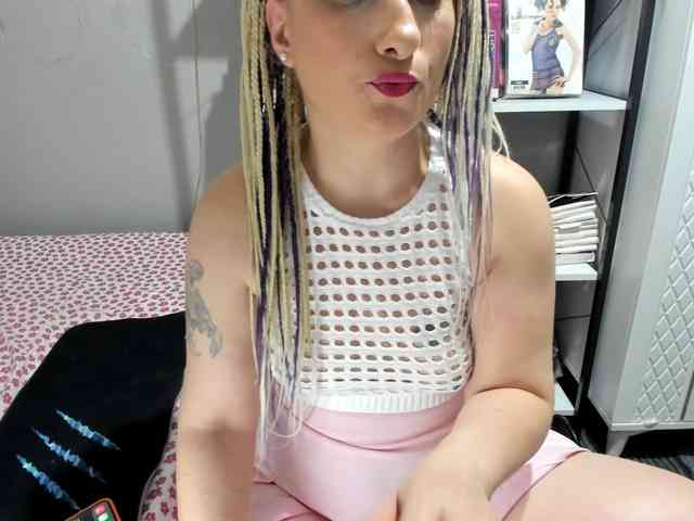 Bisexyeliz35 webcam