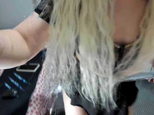 Bisexyeliz35 webcam