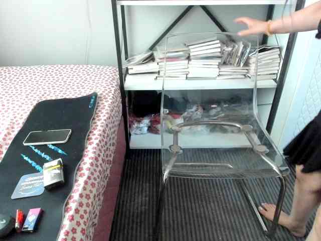 Bisexyeliz35 webcam