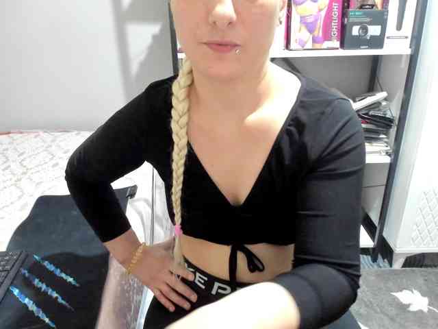 Bisexyeliz35