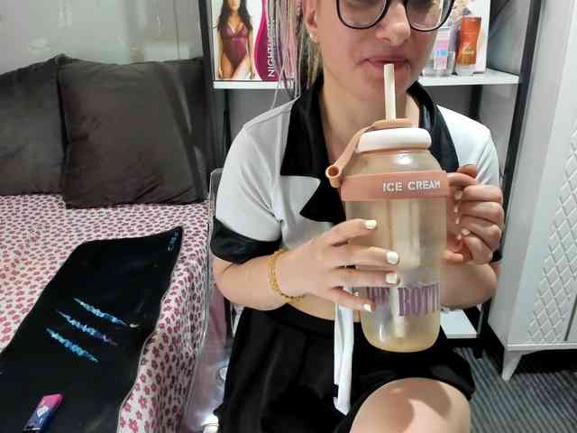 Bisexyeliz35 webcam