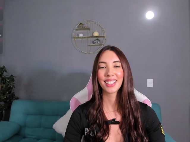 AnaisNin1 live cam on BongaCams
