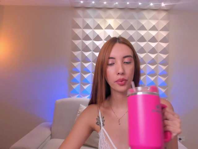 AnaisNin1 live cam on BongaCams