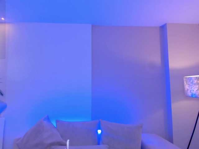 AnaisNin1 live cam on BongaCams