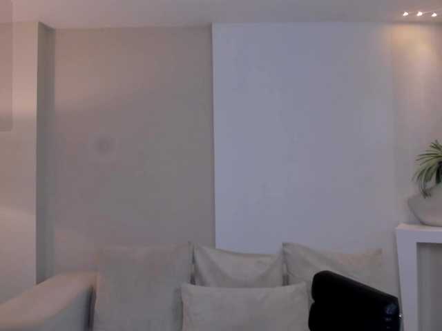 AnaisNin1 live cam on BongaCams