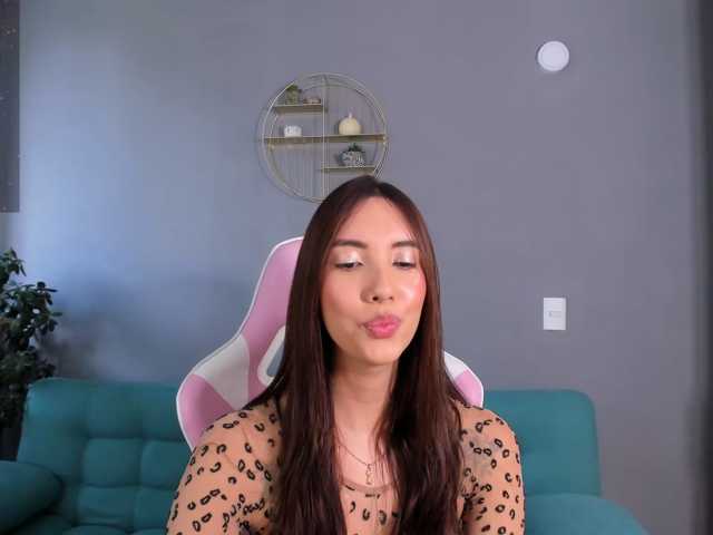 AnaisNin1 live cam on BongaCams