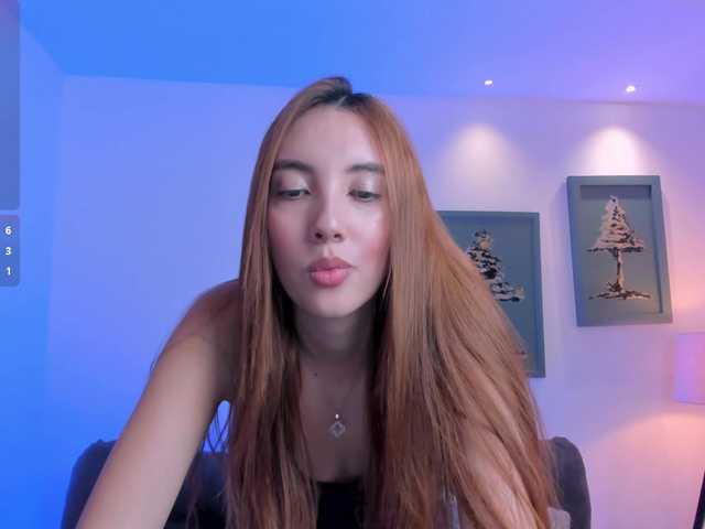 AnaisNin1 live cam on BongaCams