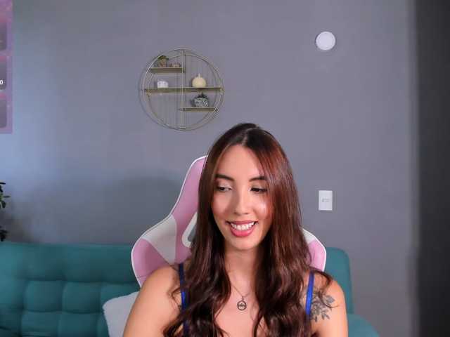 AnaisNin1 live cam on BongaCams