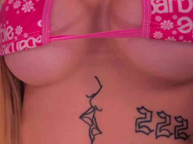 HannaConnor Live Webcam on BongaCams
