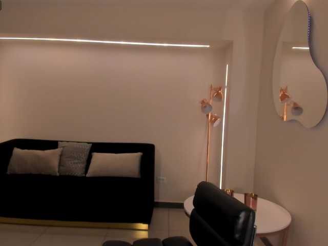 BellaRose's BongaCams show and profile