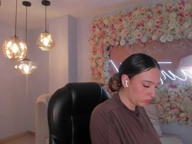 BellaRose's BongaCams show and profile